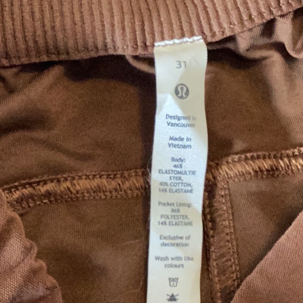 Lululemon pants - Picture 10 of 15